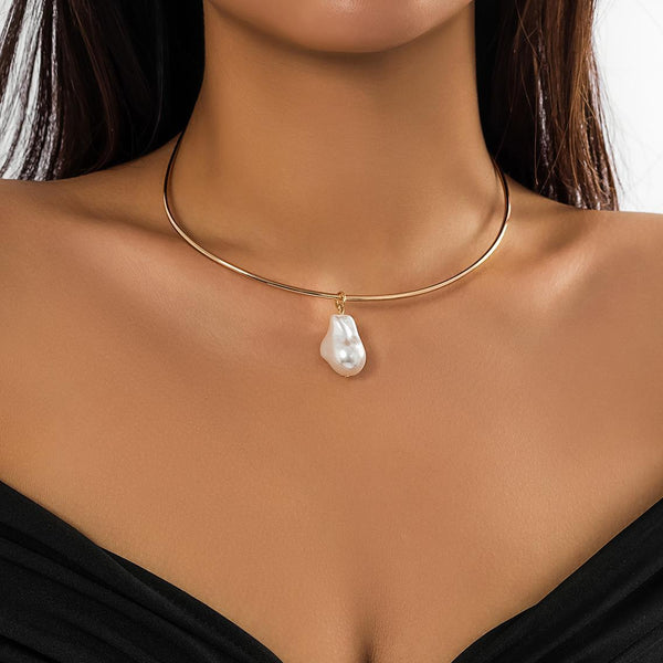 Pendant Choker Necklace